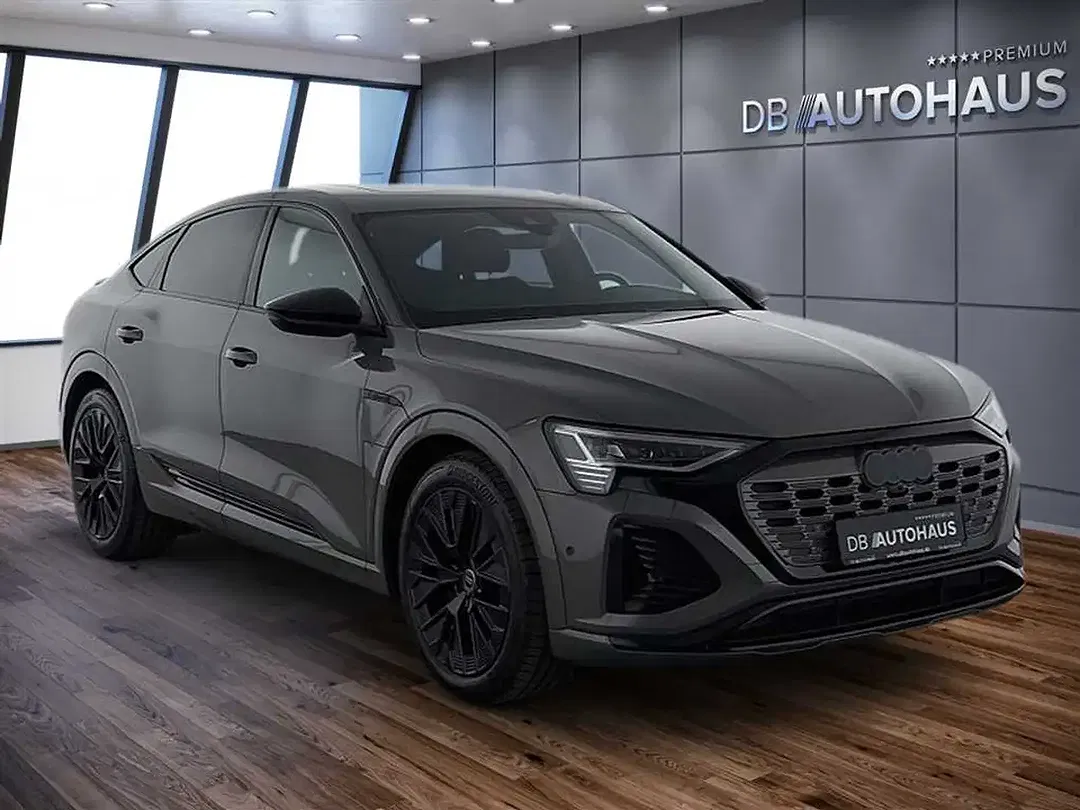 Audi Q8 e-tron 55 quattro Sportback S line - foto 2