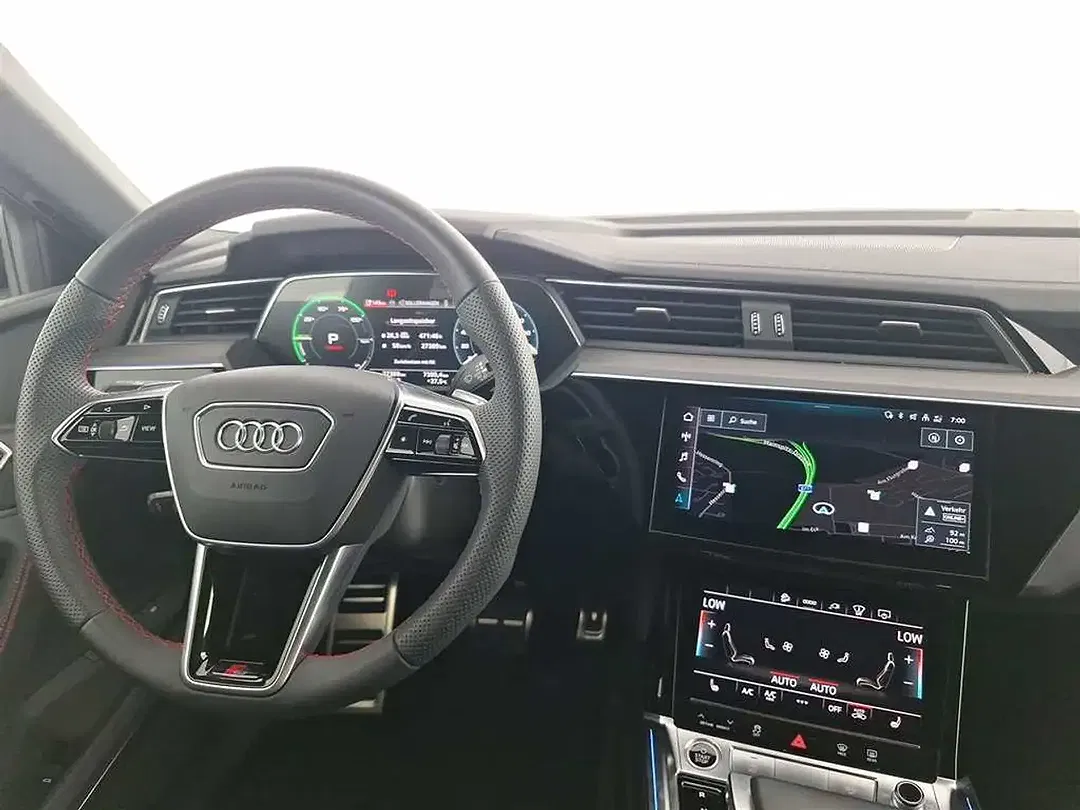 Audi Q8 e-tron 55 quattro Sportback S line - Thumbnail 26