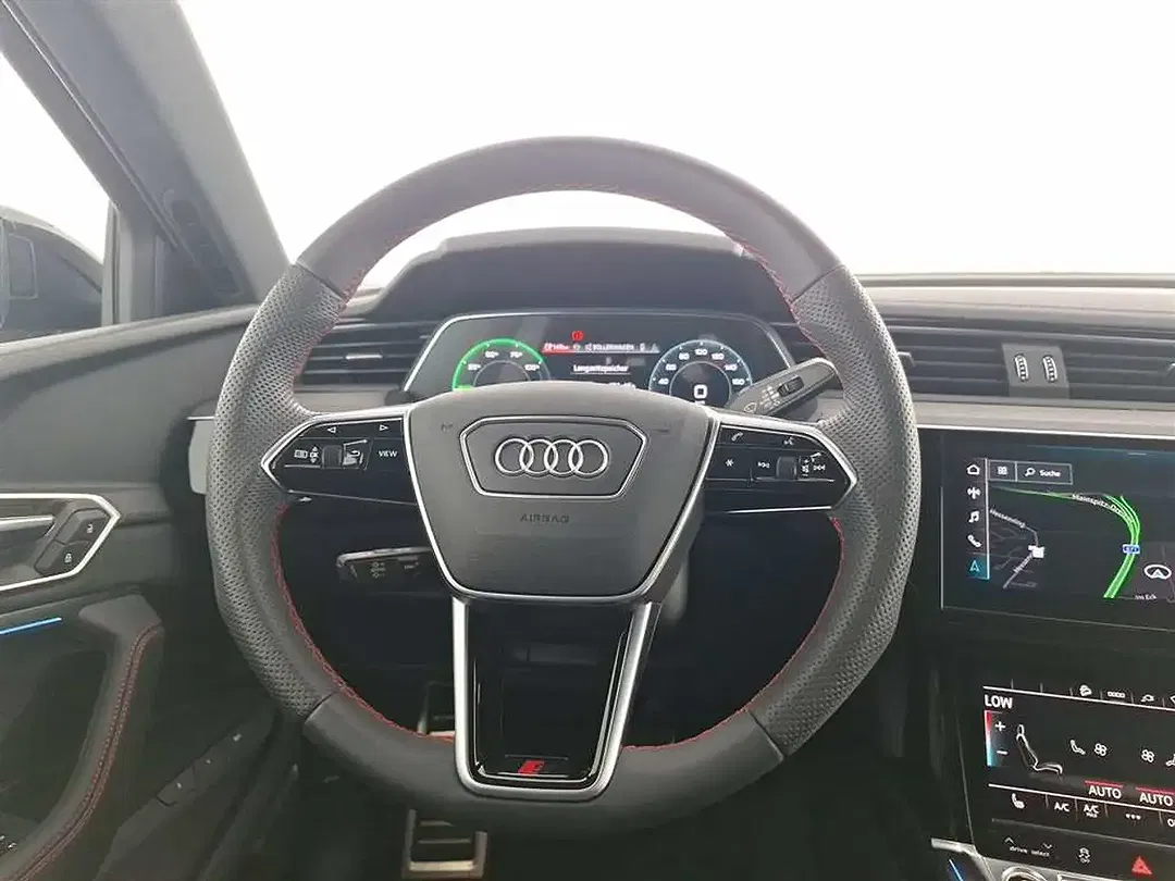 Audi Q8 e-tron 55 quattro Sportback S line - Thumbnail 33