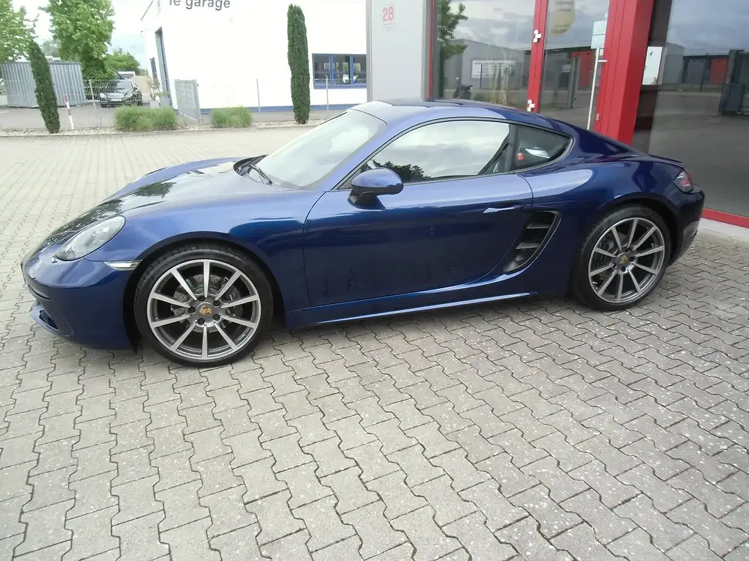 Porsche Cayman Plus - foto 2