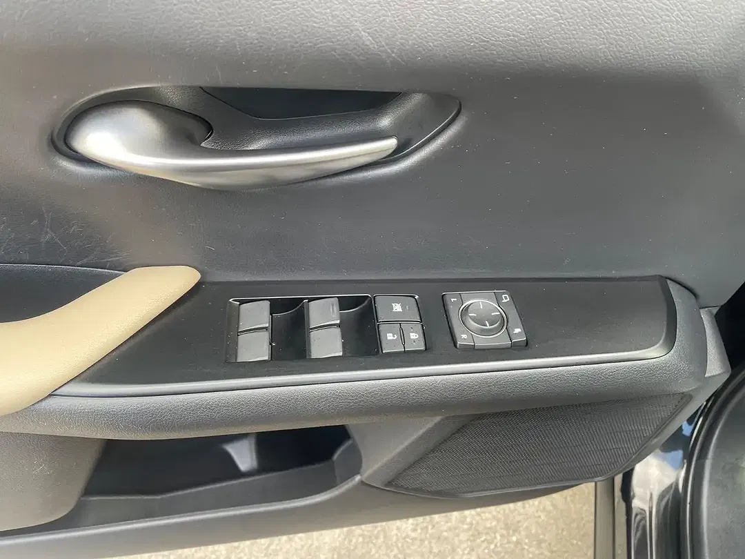 Lexus UX 250h 2.0 Hybrid AUT - Thumbnail 10