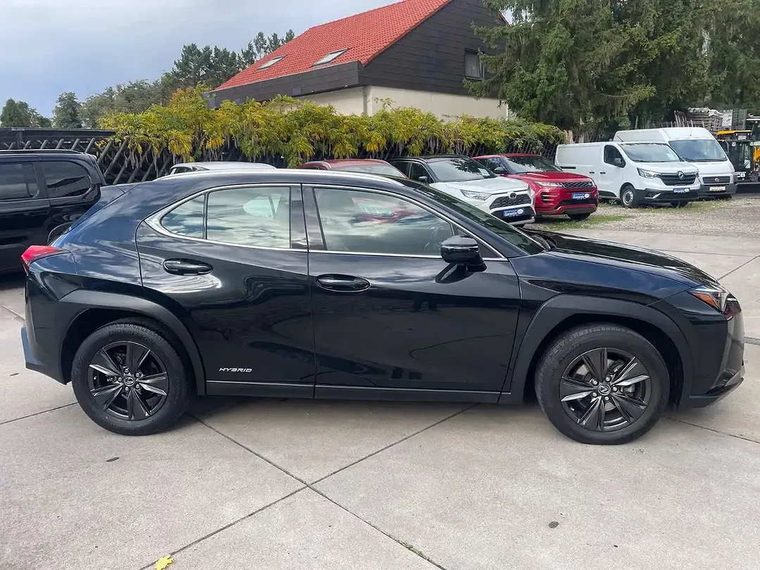 Lexus UX 250h 2.0 Hybrid AUT - foto 2