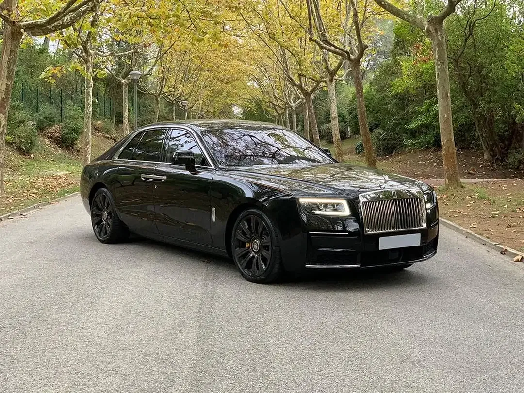 Rolls-Royce Ghost - foto 1