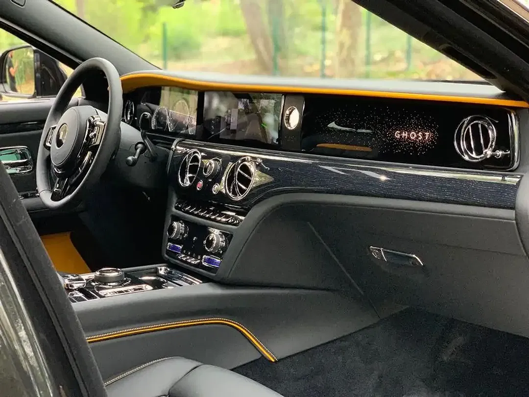 Rolls-Royce Ghost - Thumbnail 13