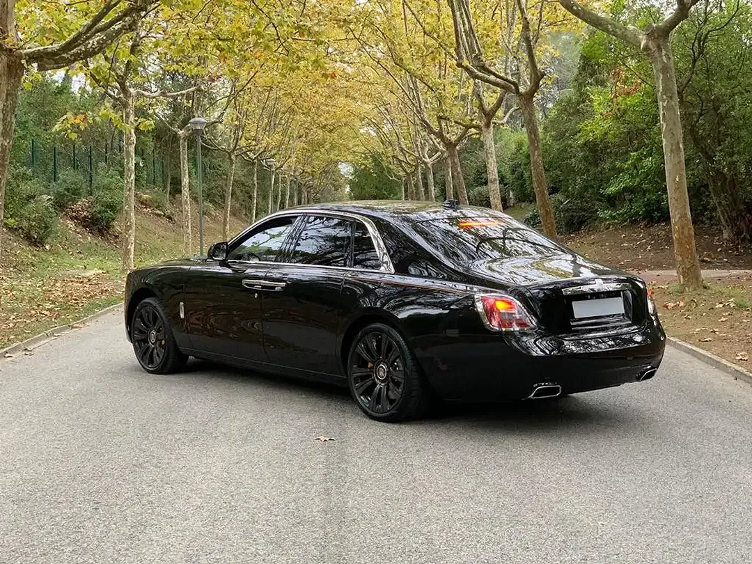 Rolls-Royce Ghost - Thumbnail 4