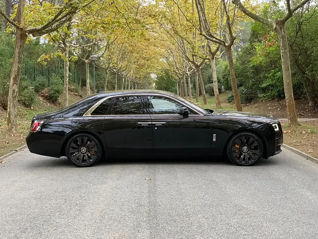 Rolls-Royce Ghost - Thumbnail 7