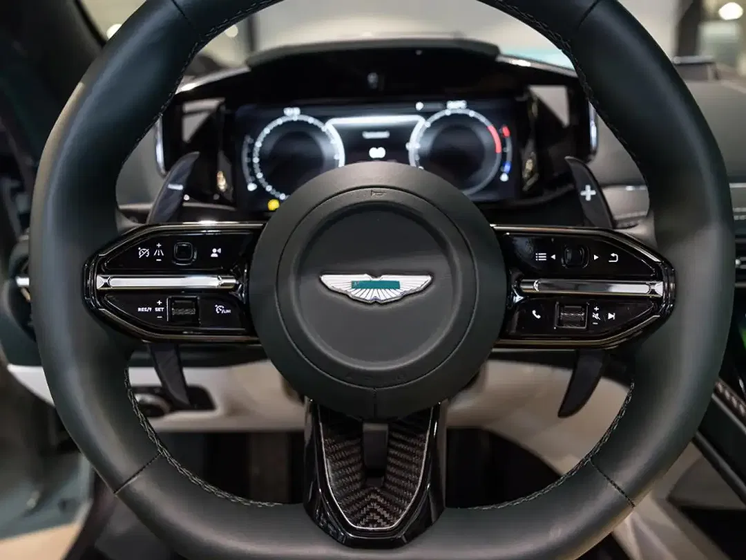 Aston Martin DB12 S Volante - Thumbnail 12