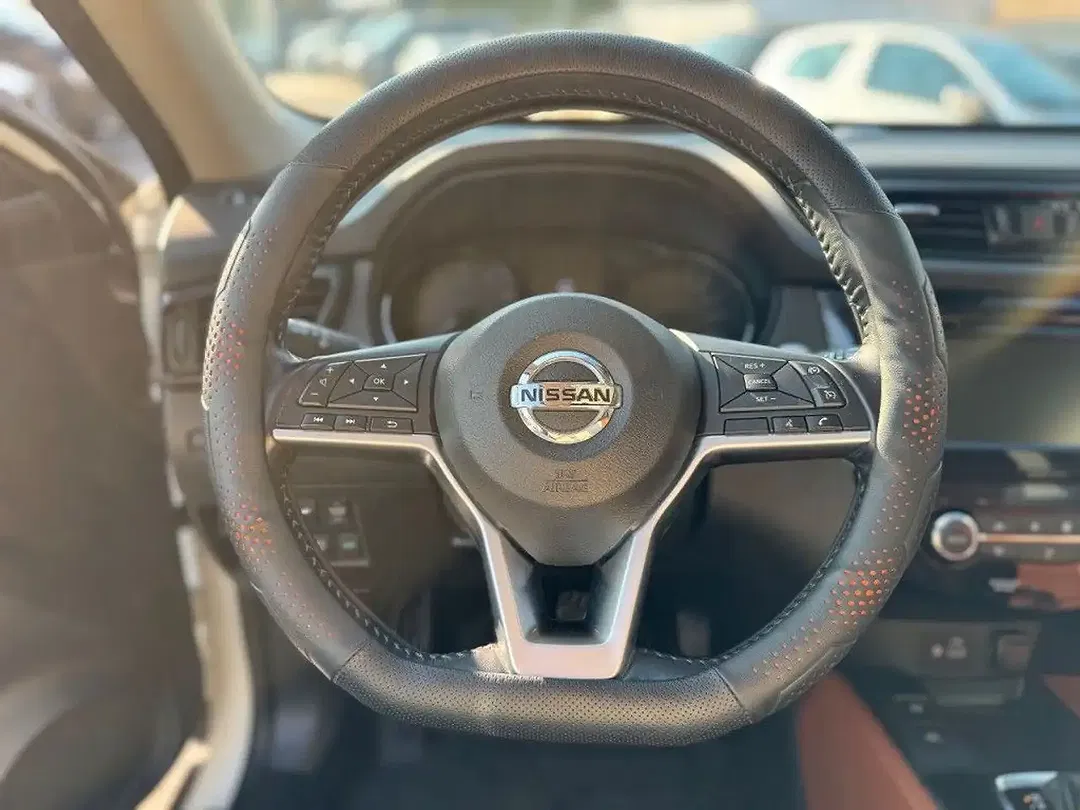 Nissan X-Trail Tekna - Thumbnail 11