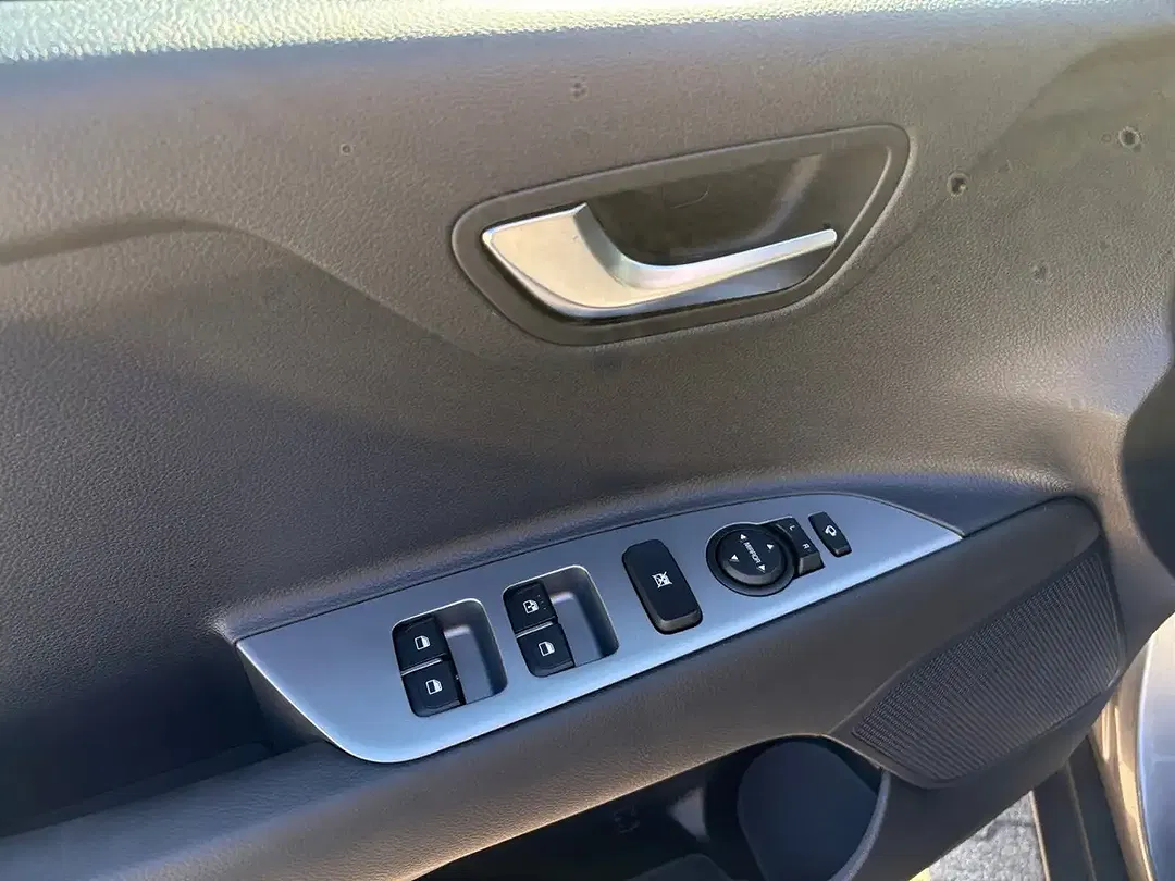 Kia Stonic 1.0 MHEV DCT GT-Line - Thumbnail 15