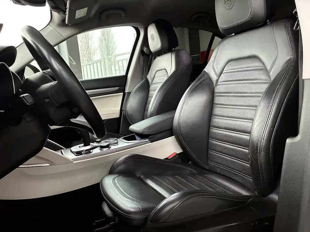 Alfa Romeo Stelvio 2.2 - foto 15