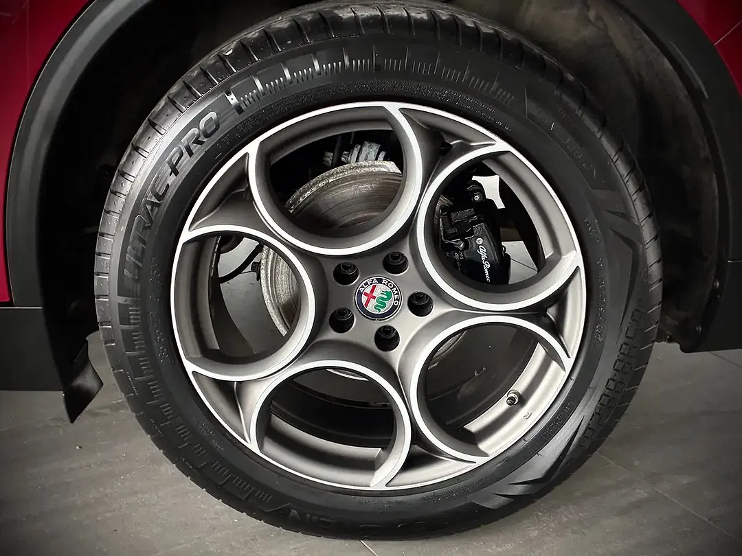 Alfa Romeo Stelvio 2.2 - Thumbnail 8