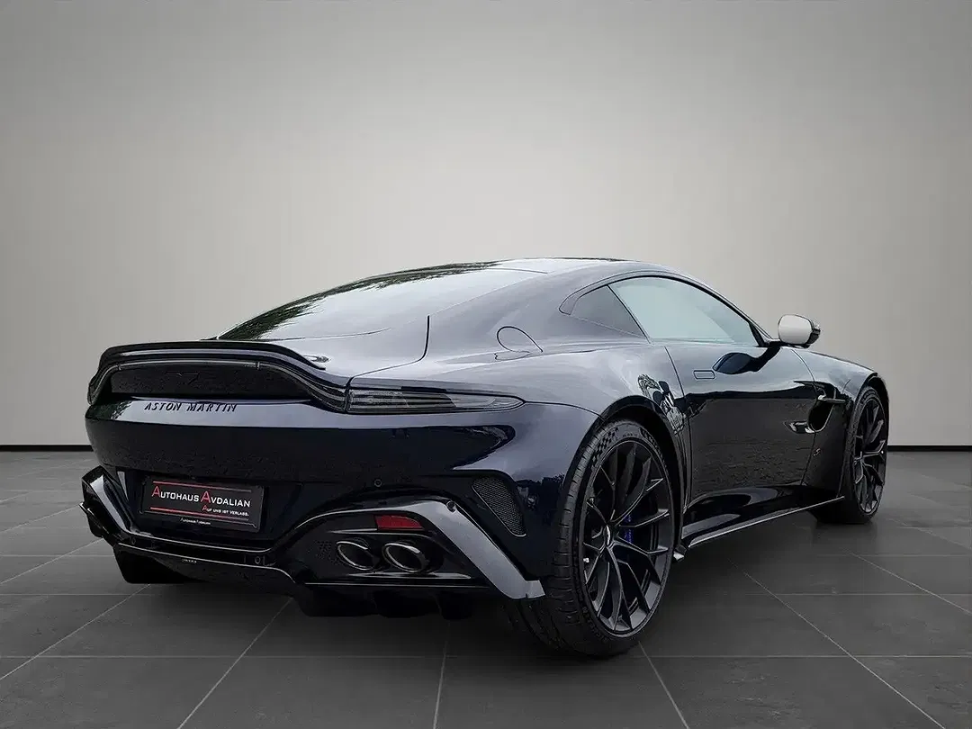 Aston Martin V8 S Coupe - Thumbnail 5