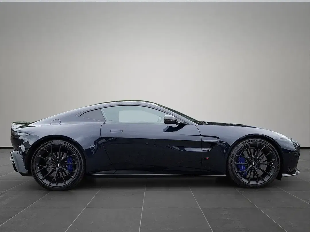 Aston Martin V8 S Coupe - Thumbnail 6
