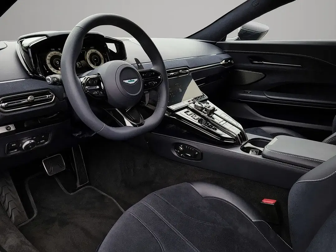 Aston Martin V8 S Coupe - Thumbnail 9