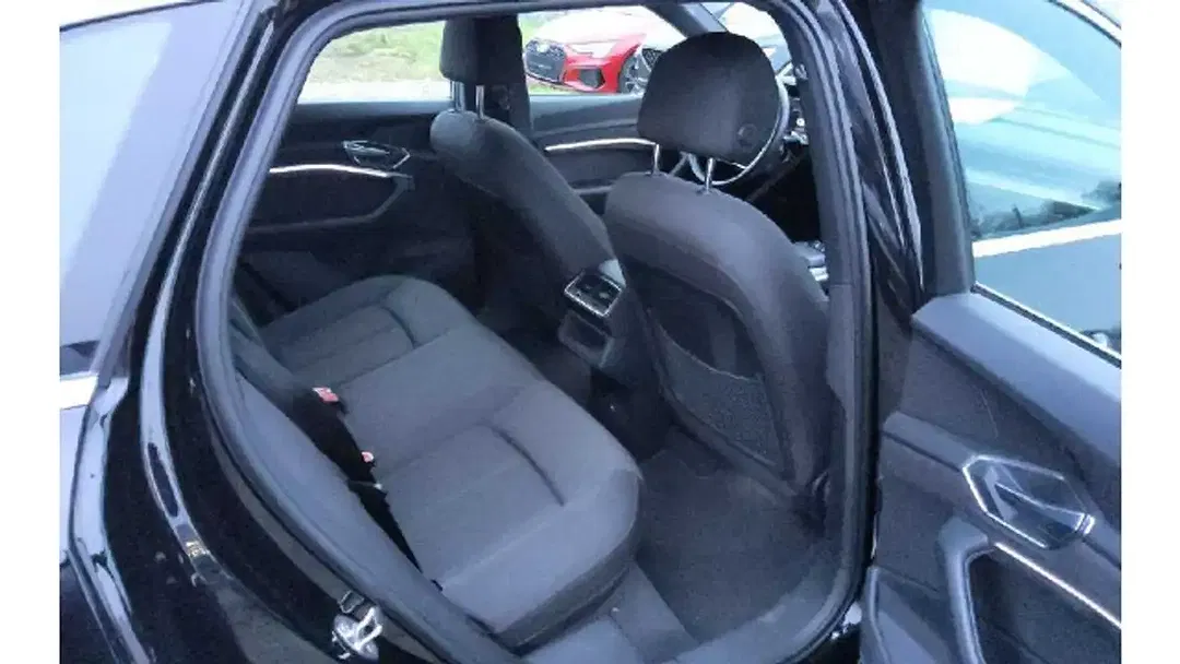 Audi Q8 e-tron 55 quattro - Thumbnail 6