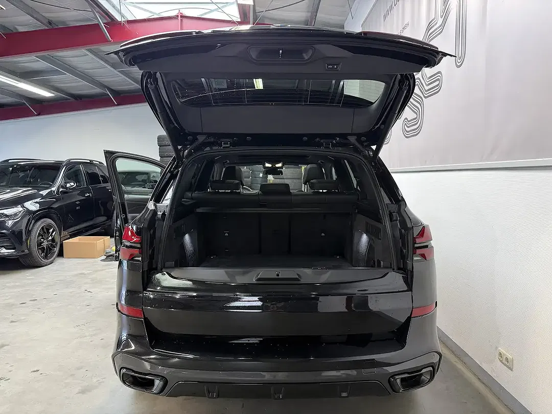 BMW X5 M Sport Pro - Thumbnail 11