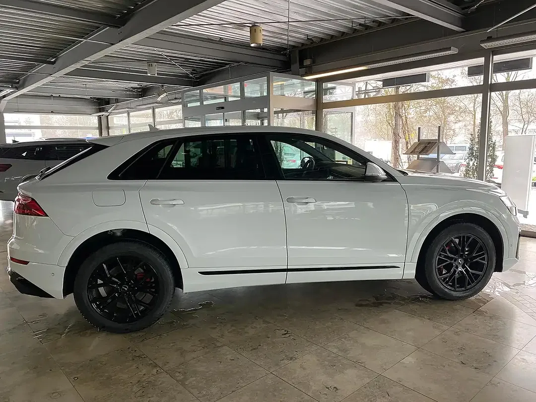 Audi SQ8 4.0 V8 Matrix LED - Thumbnail 4