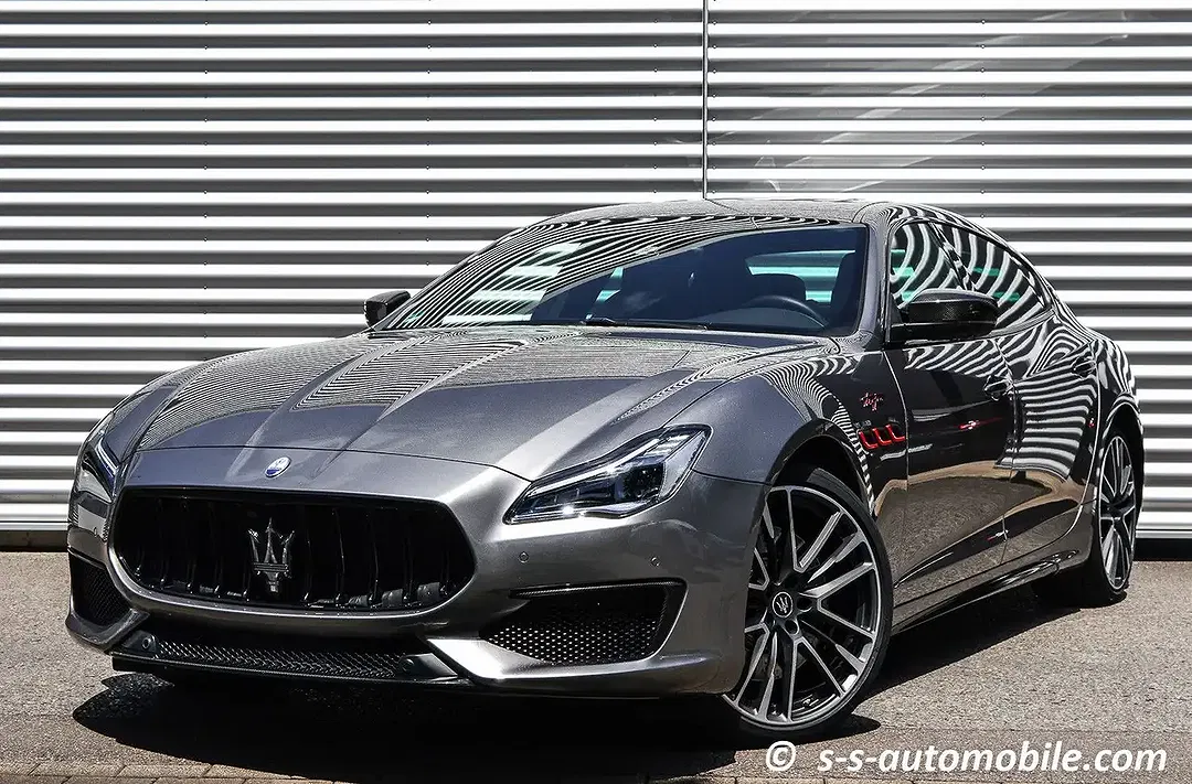 Maserati Quattroporte V8 Trofeo - foto 1