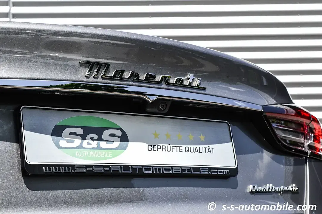 Maserati Quattroporte V8 Trofeo - Thumbnail 14