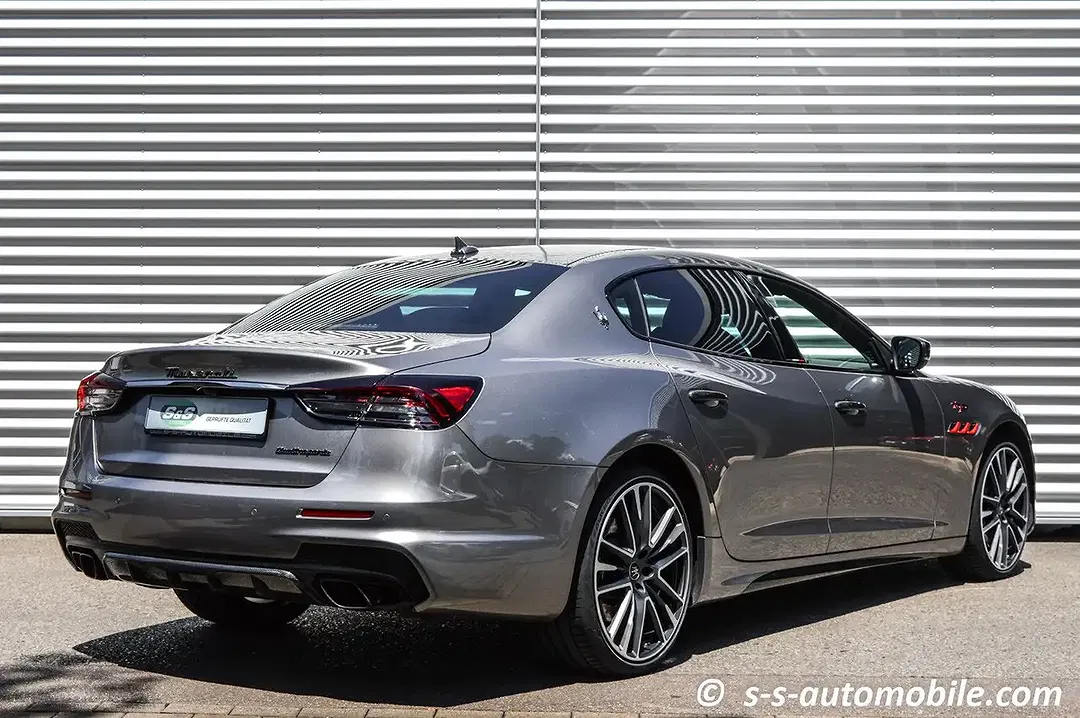 Maserati Quattroporte V8 Trofeo - foto 15