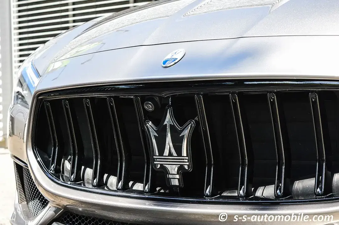 Maserati Quattroporte V8 Trofeo - Thumbnail 4