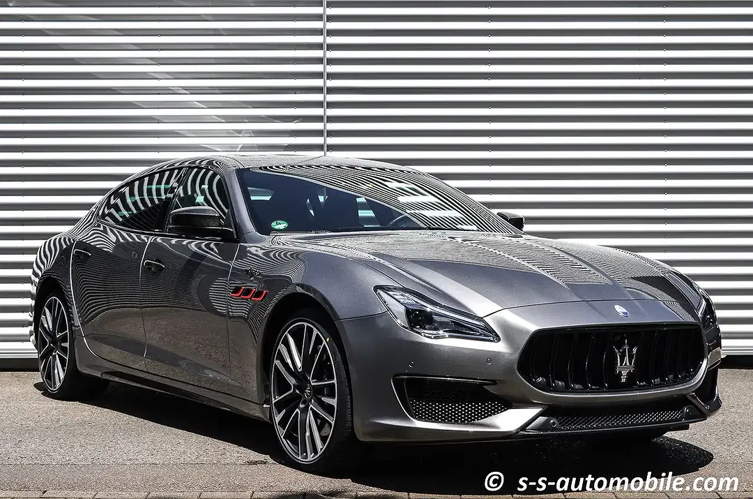 Maserati Quattroporte V8 Trofeo - Thumbnail 5