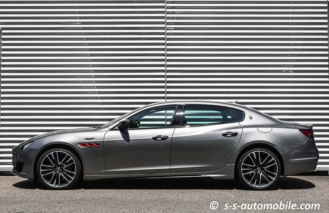 Maserati Quattroporte V8 Trofeo - Thumbnail 7