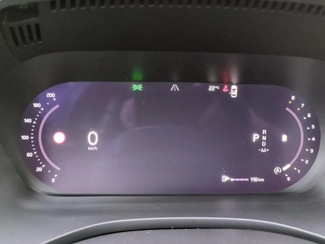 Volvo XC60 Plus Dark - Thumbnail 13