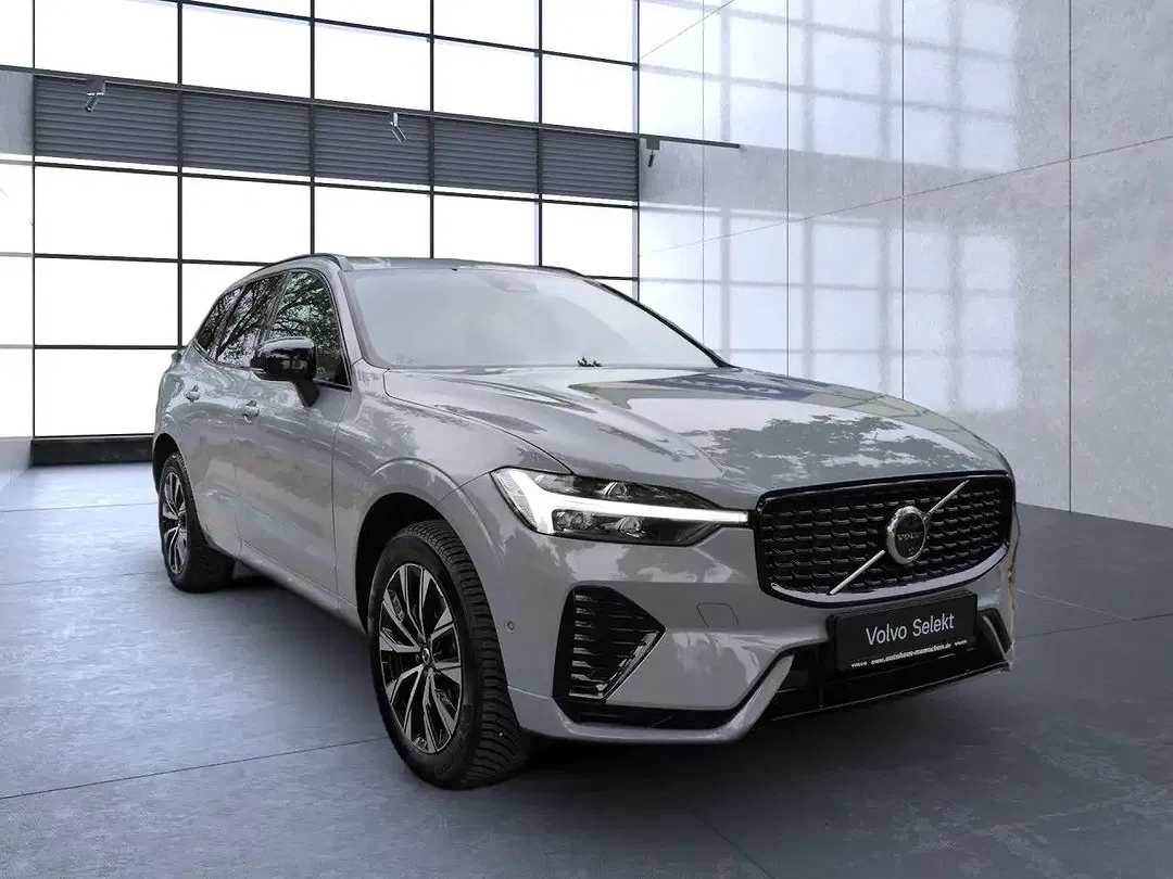 Volvo XC60 Plus Dark - Thumbnail 6
