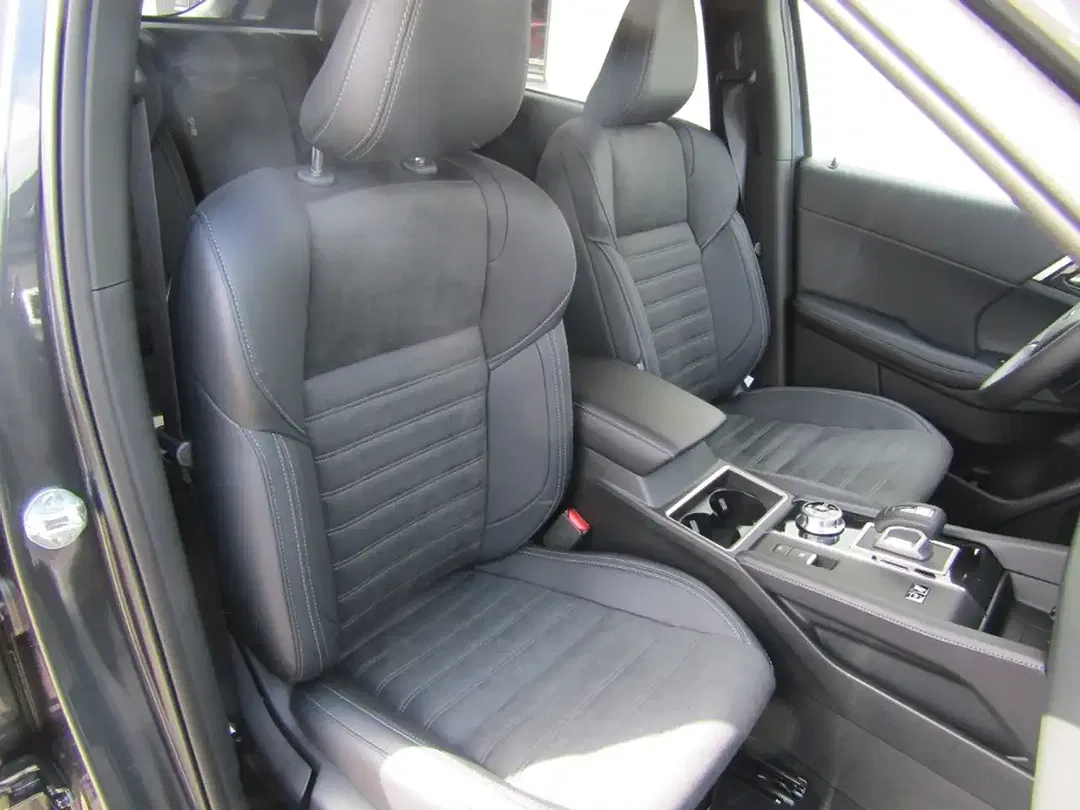 Mitsubishi Outlander 2.4 Select - Thumbnail 4