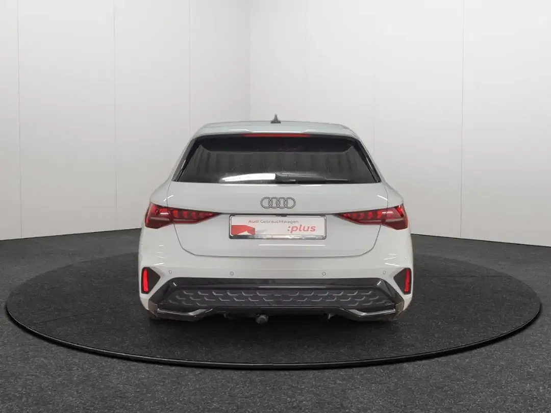 Audi A3 TFSI S tronic Matrix LED Sportback S line - Thumbnail 5