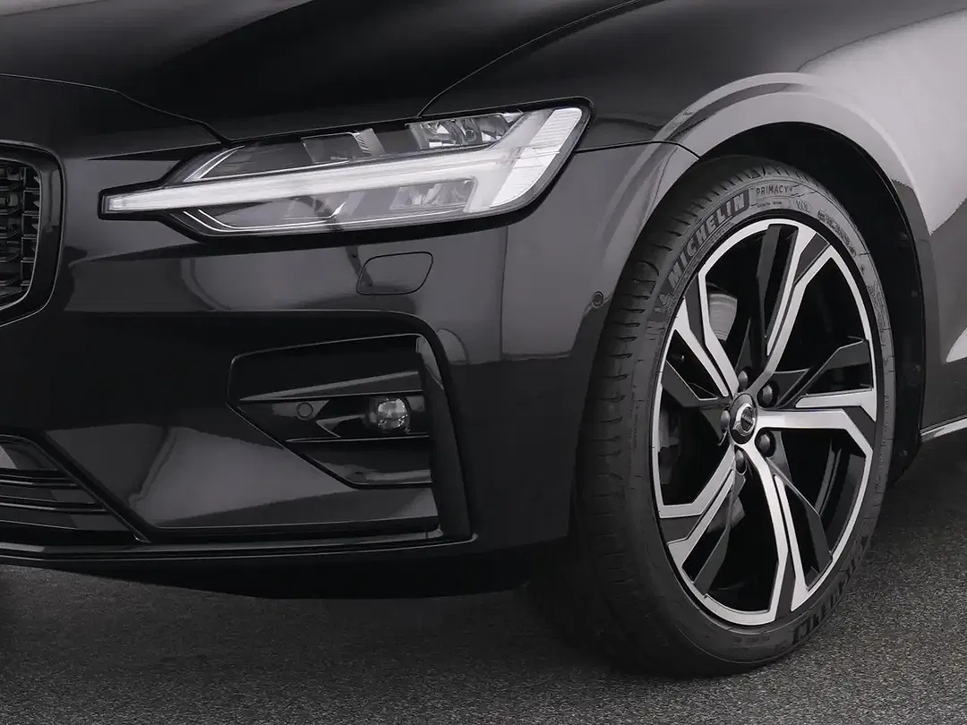 Volvo V60 B4 Plus Dark - Thumbnail 8