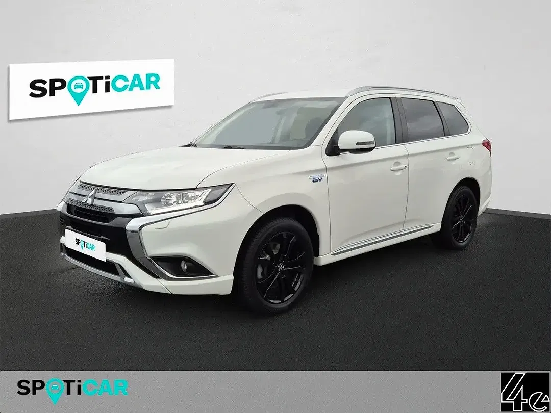 Mitsubishi Outlander PHEV 4WD - foto 1