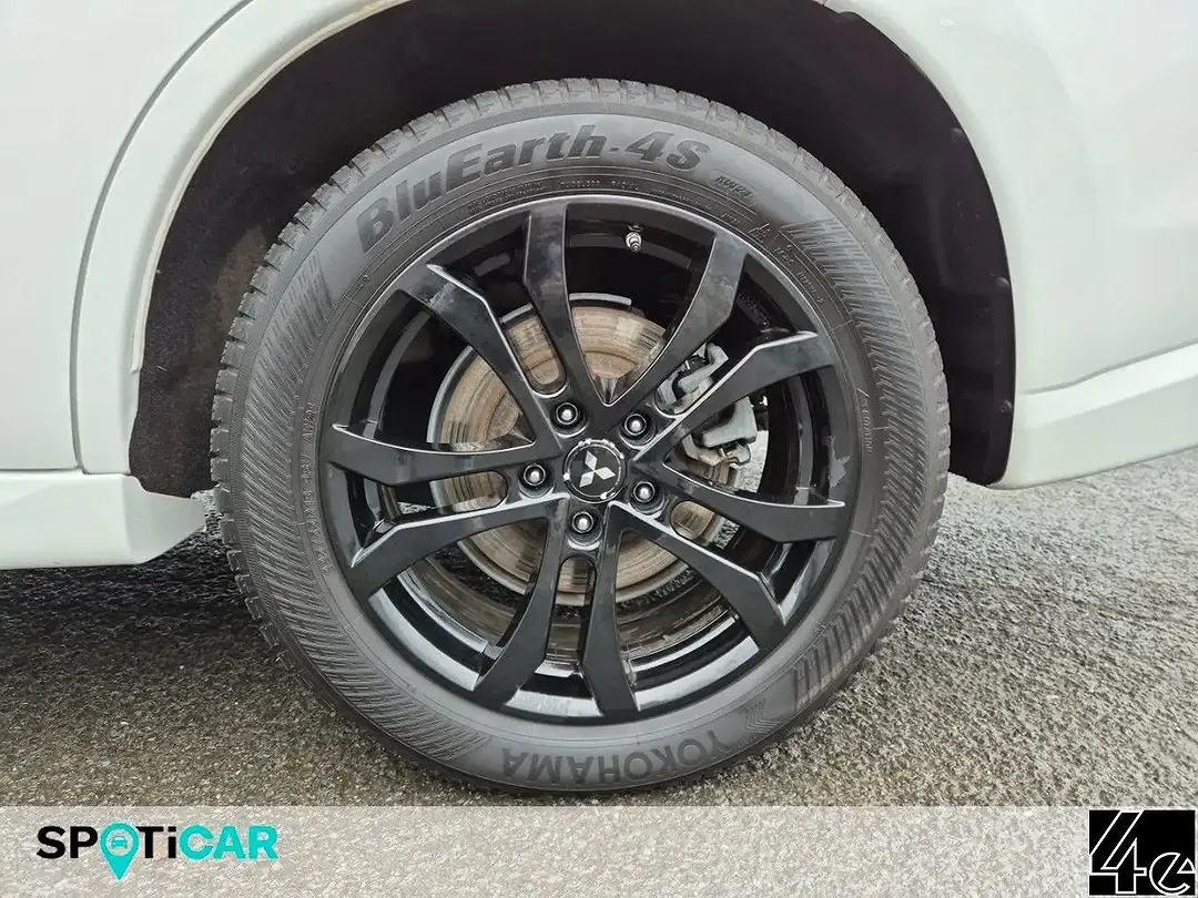 Mitsubishi Outlander PHEV 4WD - Thumbnail 11