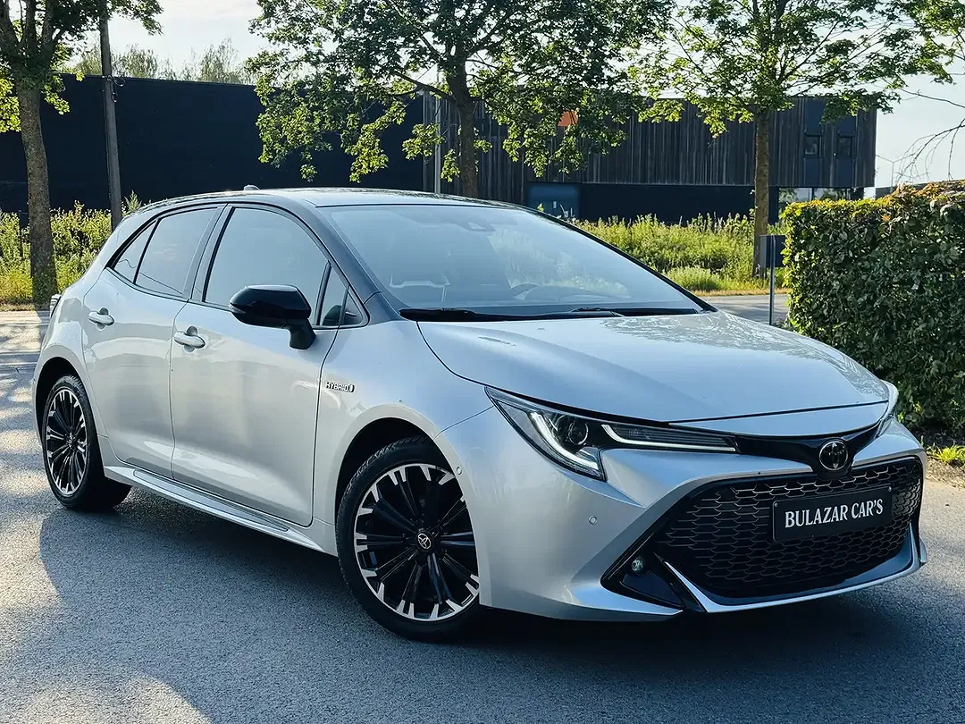 Toyota Corolla Hybrid GR Sport - Thumbnail 3