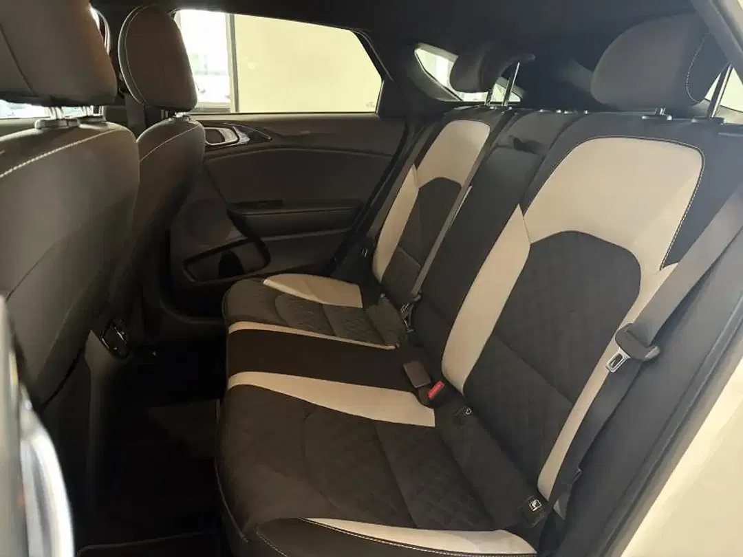 Kia ProCeed / pro_cee'd 1.6 CRDi - Thumbnail 9