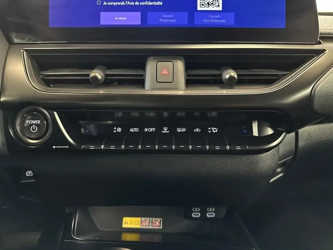 Lexus UX 250h Business Line - Thumbnail 20