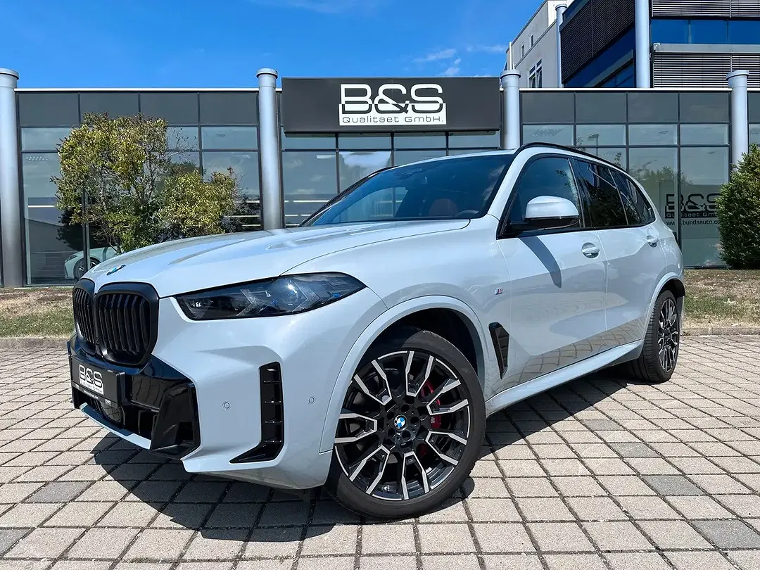 BMW X5 xDrive M Sport - Thumbnail 2