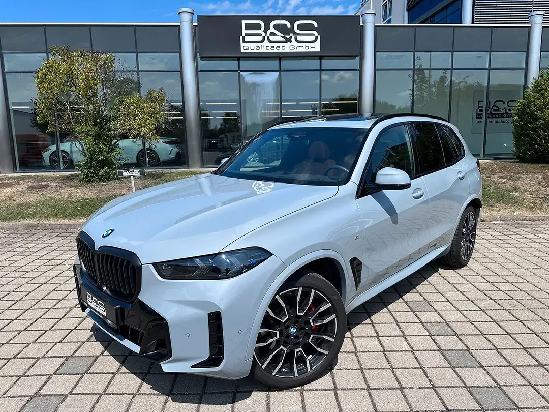 BMW X5 xDrive M Sport - Thumbnail 1