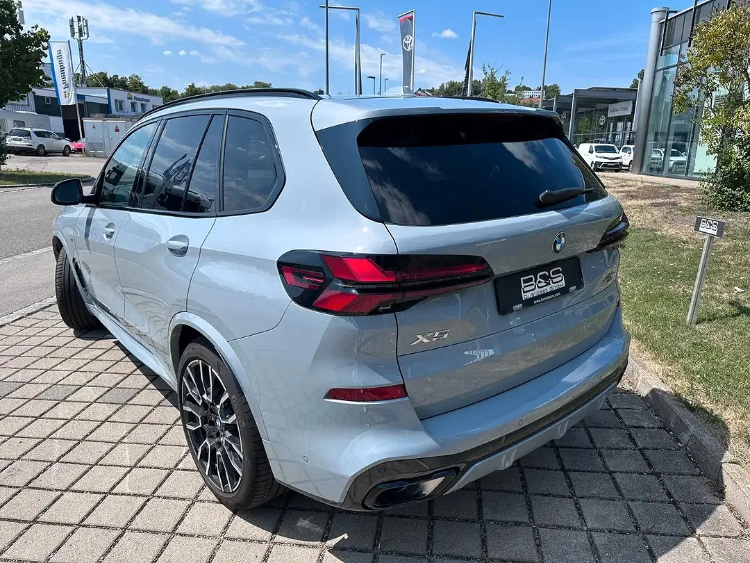 BMW X5 xDrive M Sport - Thumbnail 5