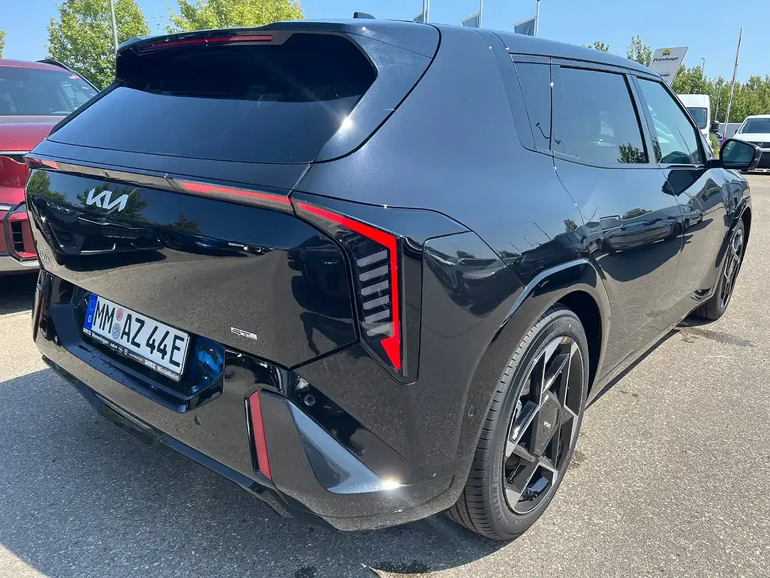 Kia EV4 GT-Line - Thumbnail 4
