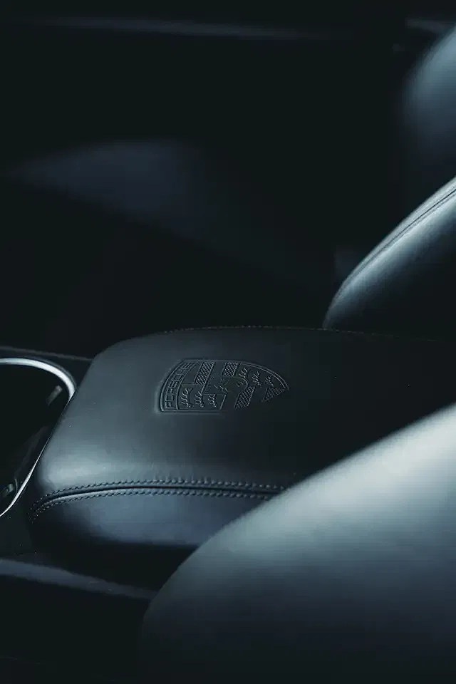 Porsche Cayenne E-Hybrid Sport Design S Coupe - Thumbnail 11