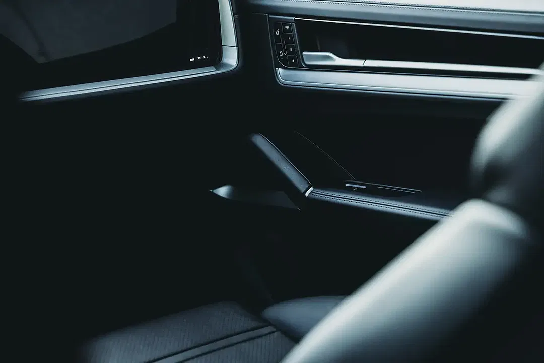 Porsche Cayenne E-Hybrid Sport Design S Coupe - Thumbnail 13