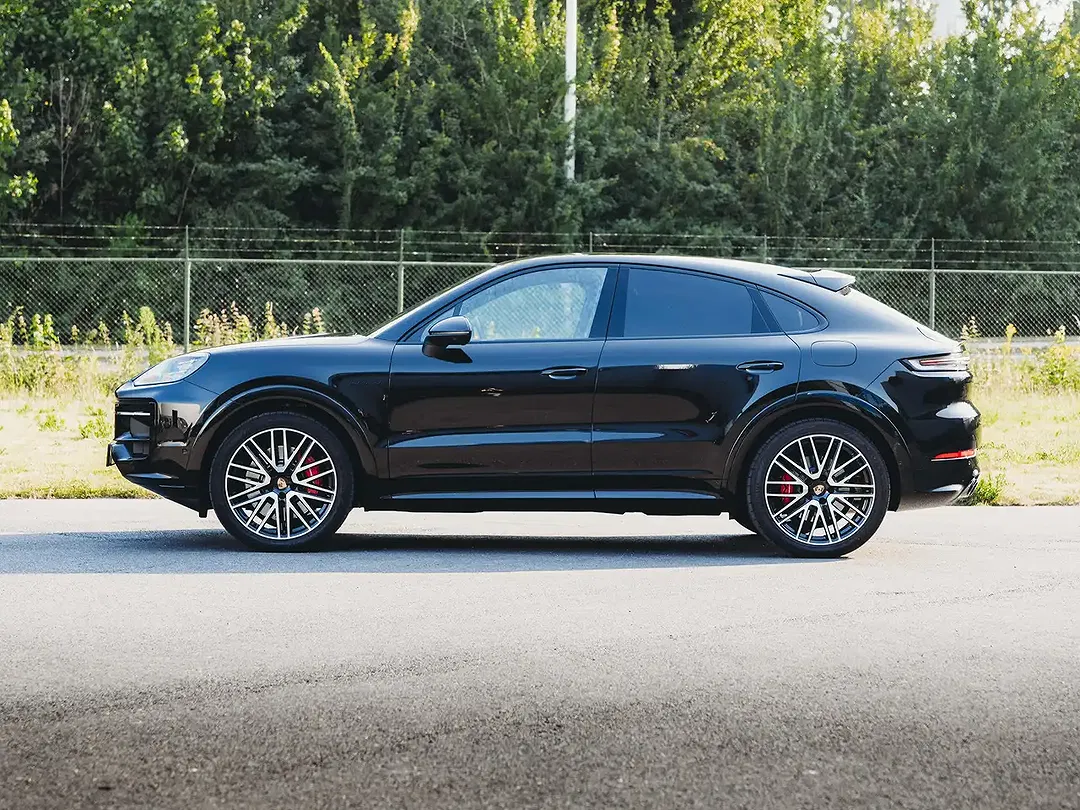 Porsche Cayenne E-Hybrid Sport Design S Coupe - Thumbnail 5