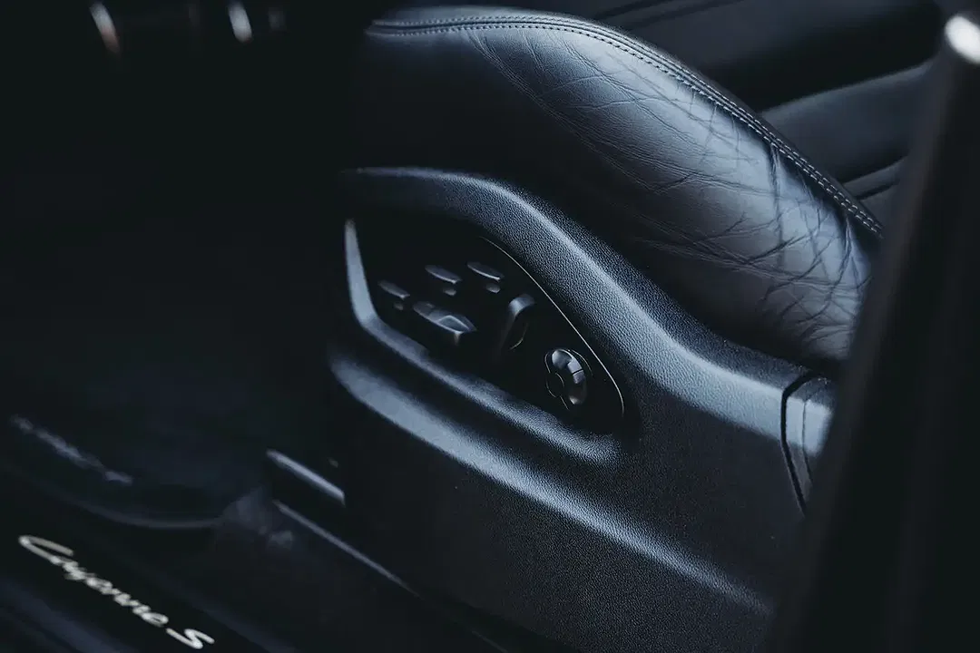 Porsche Cayenne E-Hybrid Sport Design S Coupe - Thumbnail 9