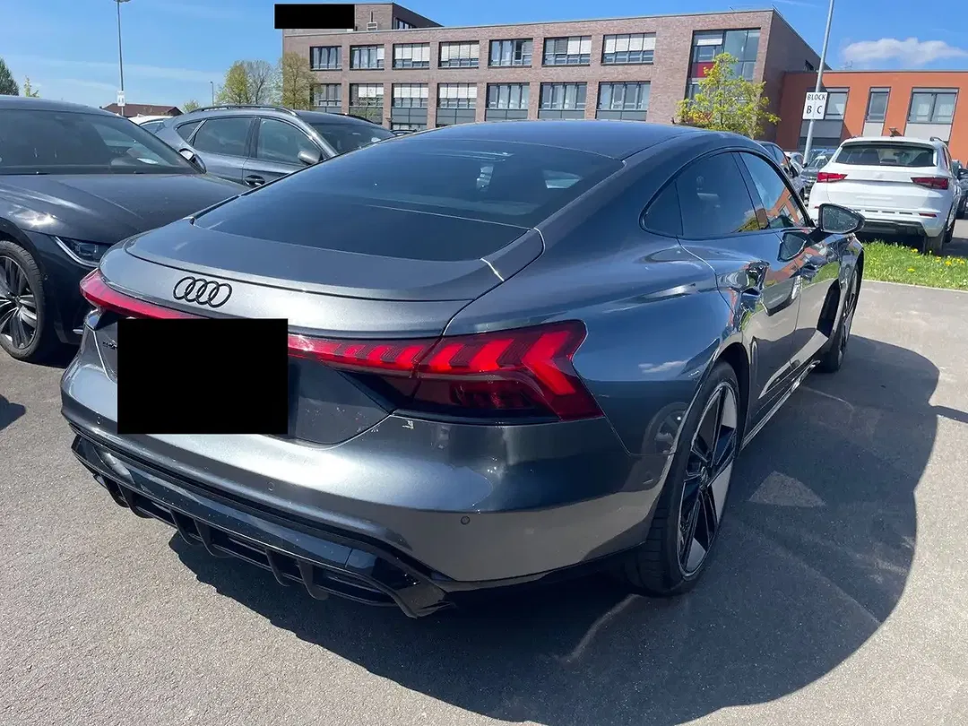 Audi e-tron GT quattro - foto 2