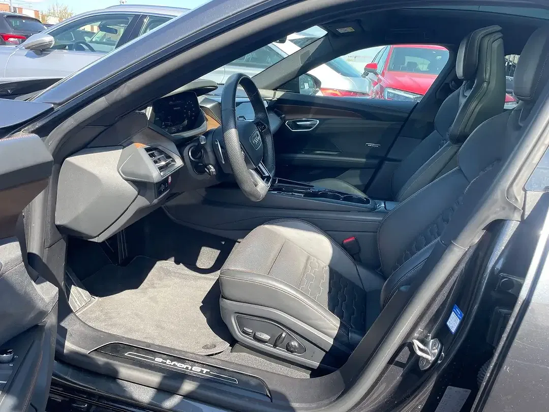 Audi e-tron GT quattro - Thumbnail 3
