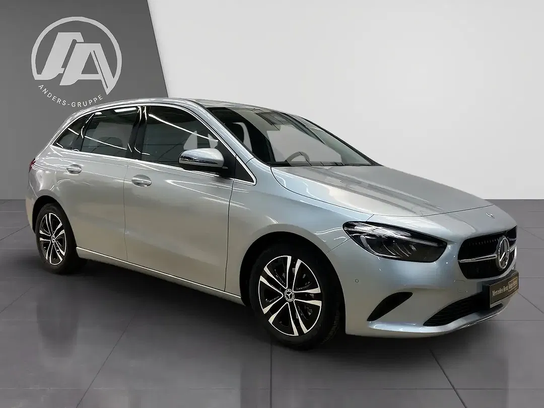 Mercedes-Benz B 180 - Thumbnail 5