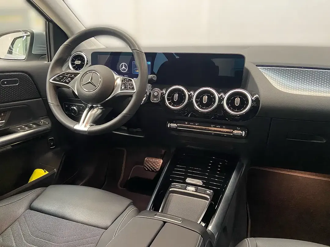 Mercedes-Benz B 180 - Thumbnail 8