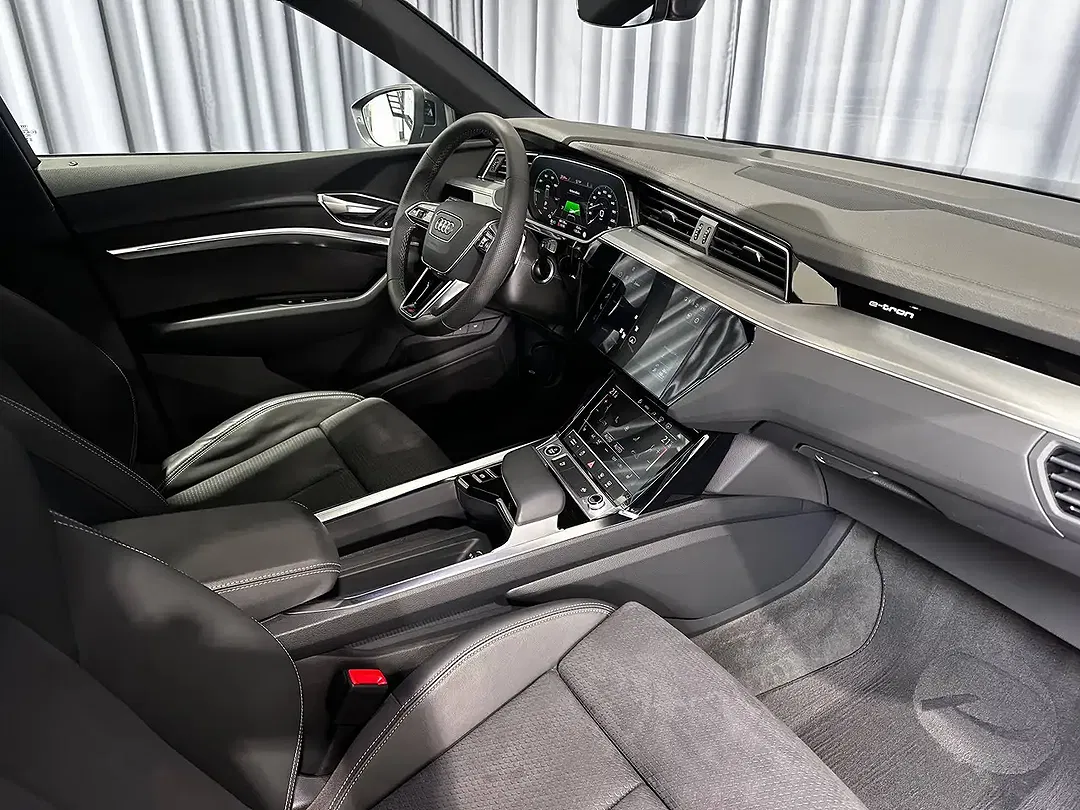 Audi Q8 e-tron 55 quattro S line - Thumbnail 10
